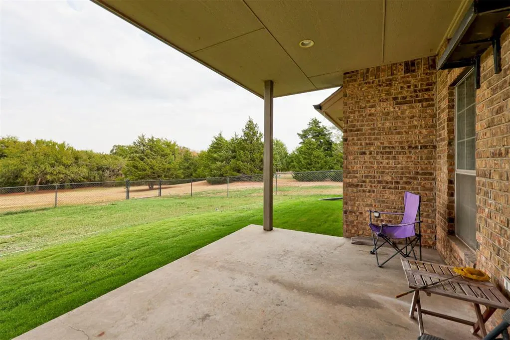 Photo 29 — 1942 County Road 1212, Tuttle, OK 73089