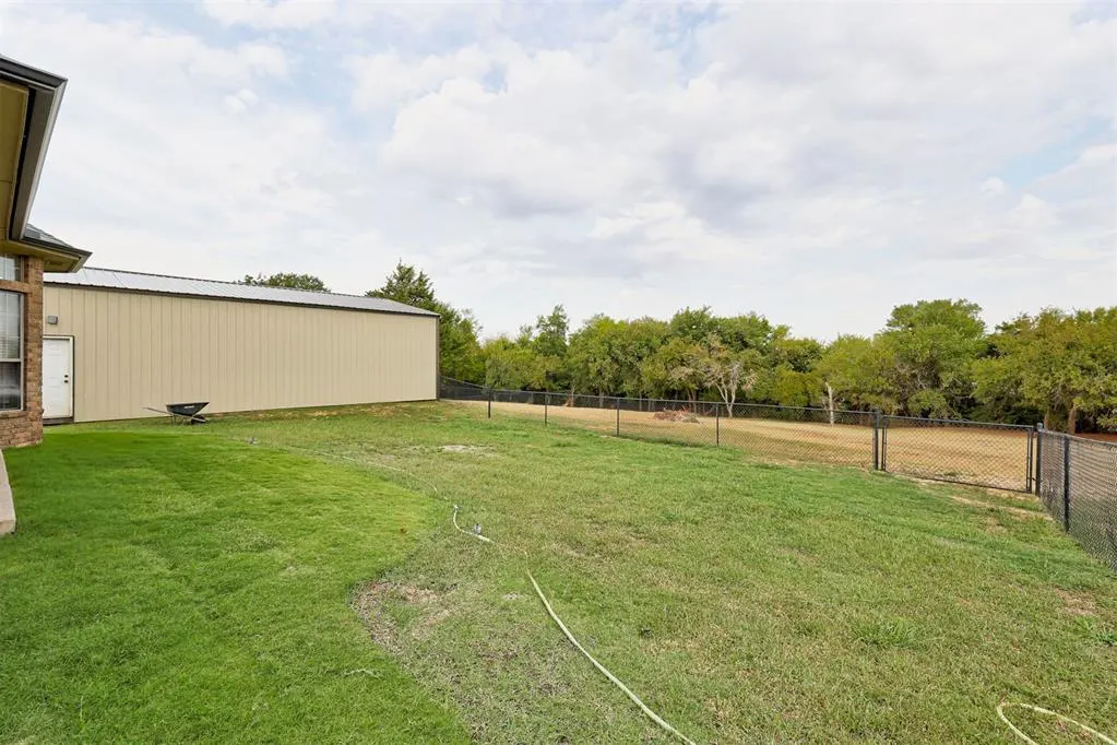 Photo 30 — 1942 County Road 1212, Tuttle, OK 73089