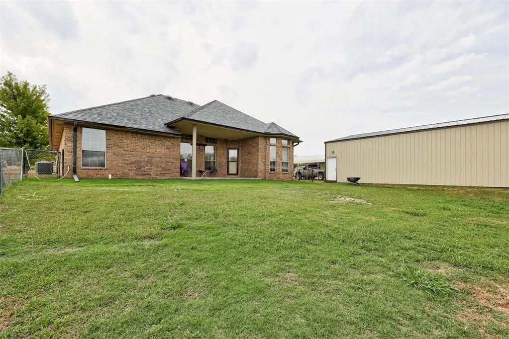 Photo 31 — 1942 County Road 1212, Tuttle, OK 73089