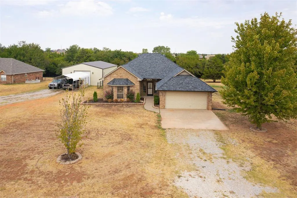 Photo 35 — 1942 County Road 1212, Tuttle, OK 73089