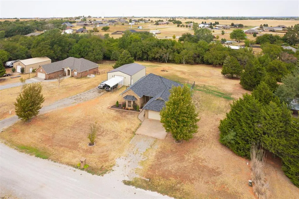 Photo 37 — 1942 County Road 1212, Tuttle, OK 73089