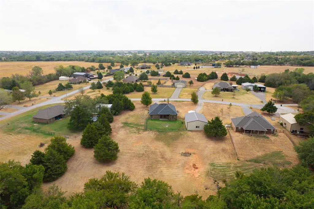 Photo 39 — 1942 County Road 1212, Tuttle, OK 73089
