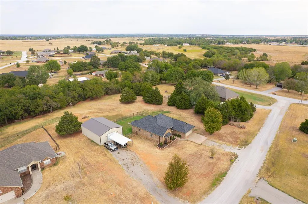 Photo 40 — 1942 County Road 1212, Tuttle, OK 73089