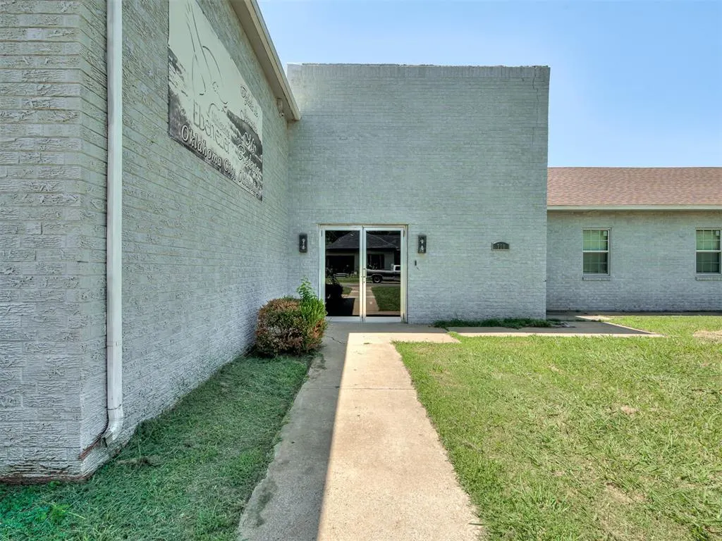 Photo 6 — 700 SE Binkley Street, Oklahoma City, OK 73129