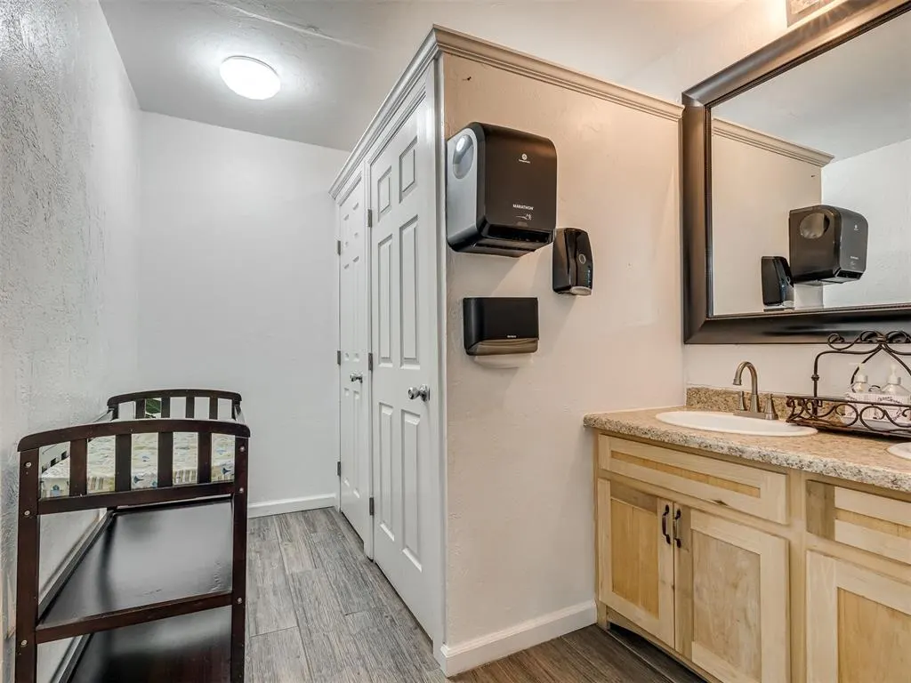 Photo 15 — 700 SE Binkley Street, Oklahoma City, OK 73129