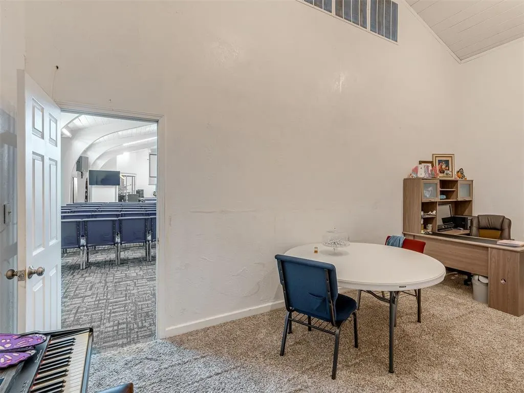 Photo 17 — 700 SE Binkley Street, Oklahoma City, OK 73129