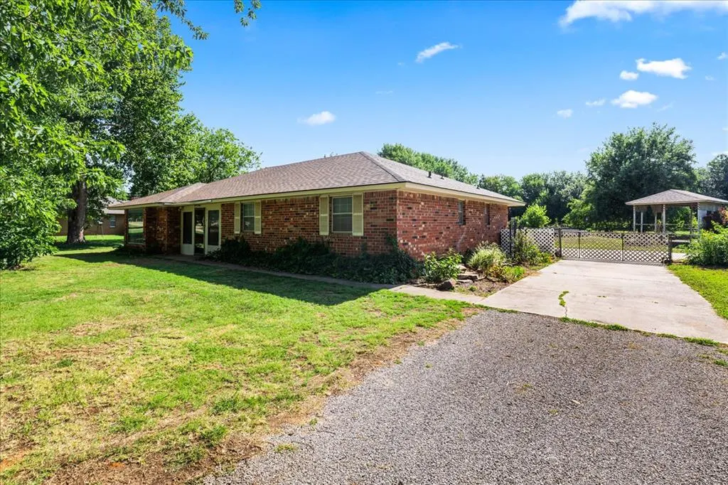 Photo 3 — 9016 Chukar Road, Yukon, OK 73099