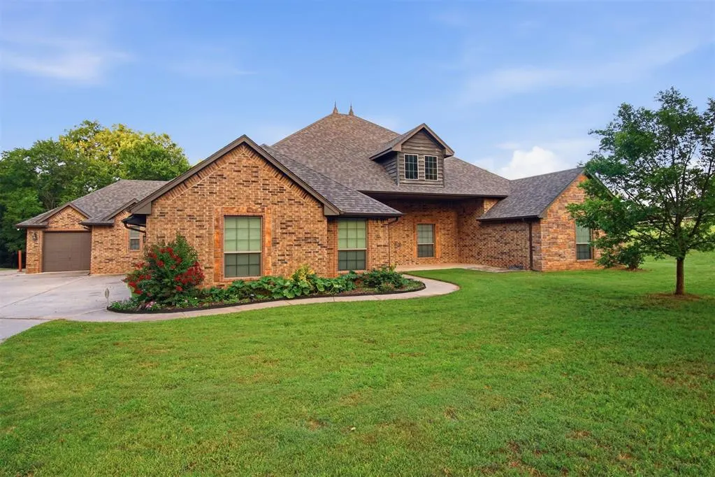 Photo 2 — 7951 NE 96th Avenue, Norman, OK 73026