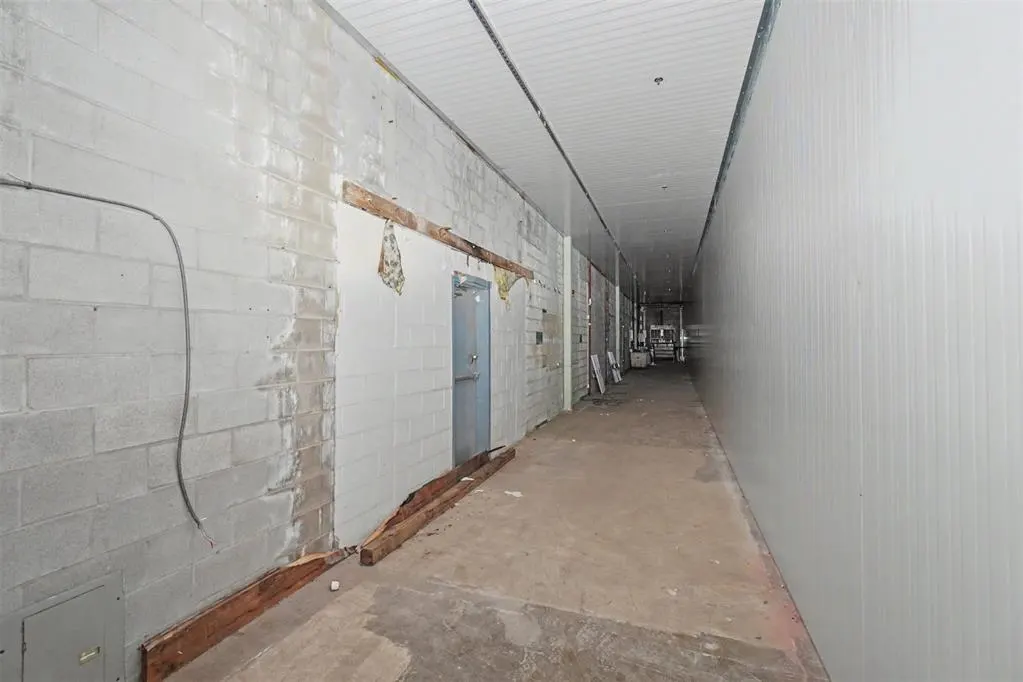 Photo 22 — 709 S Veterans Drive, Altus, OK 73521