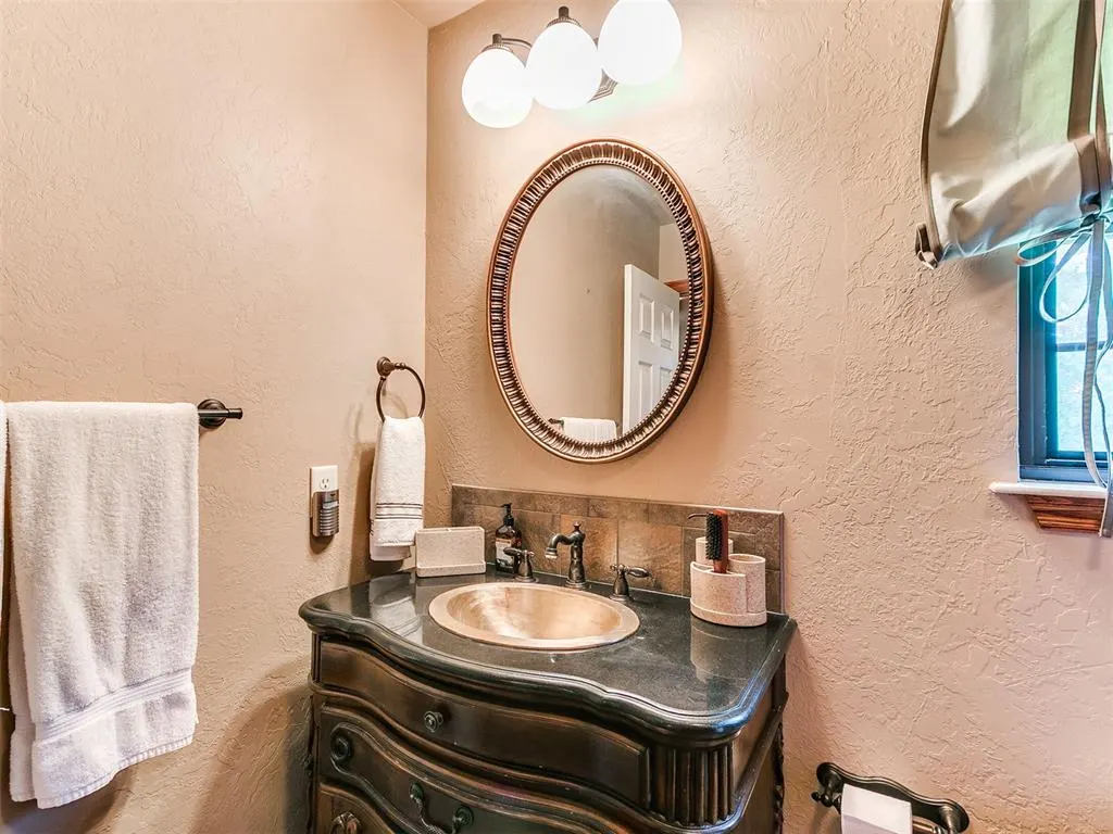 Photo 4 — 114 Bumgarner Avenue, Norman, OK 73026