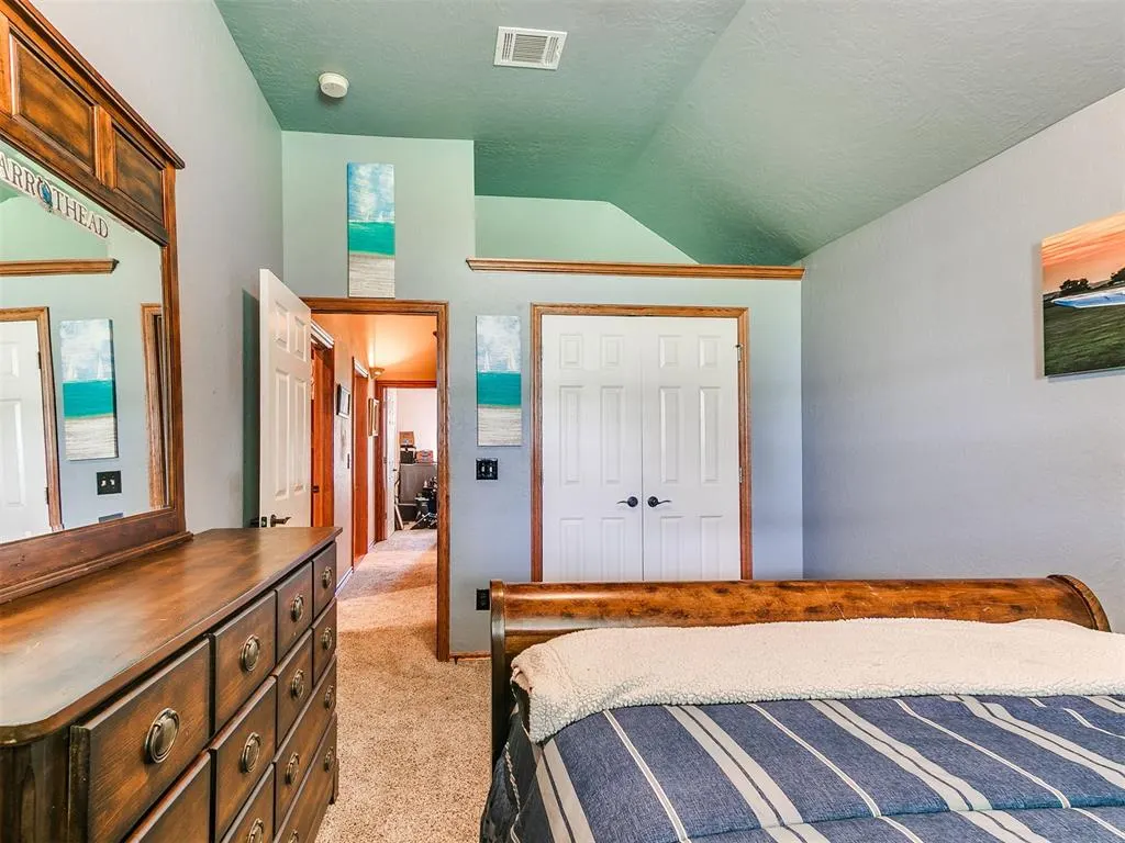 Photo 6 — 114 Bumgarner Avenue, Norman, OK 73026