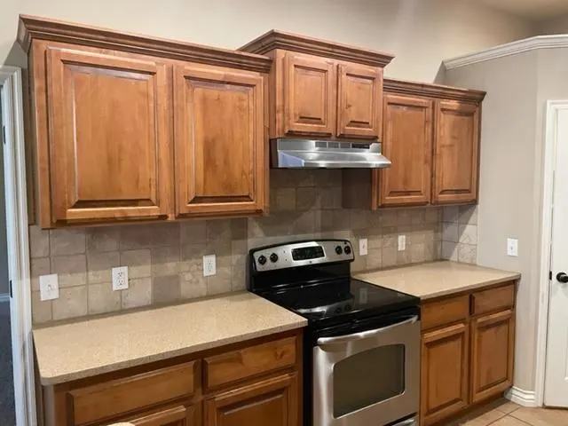 Photo 10 — 401 Durkee Road, Yukon, OK 73099