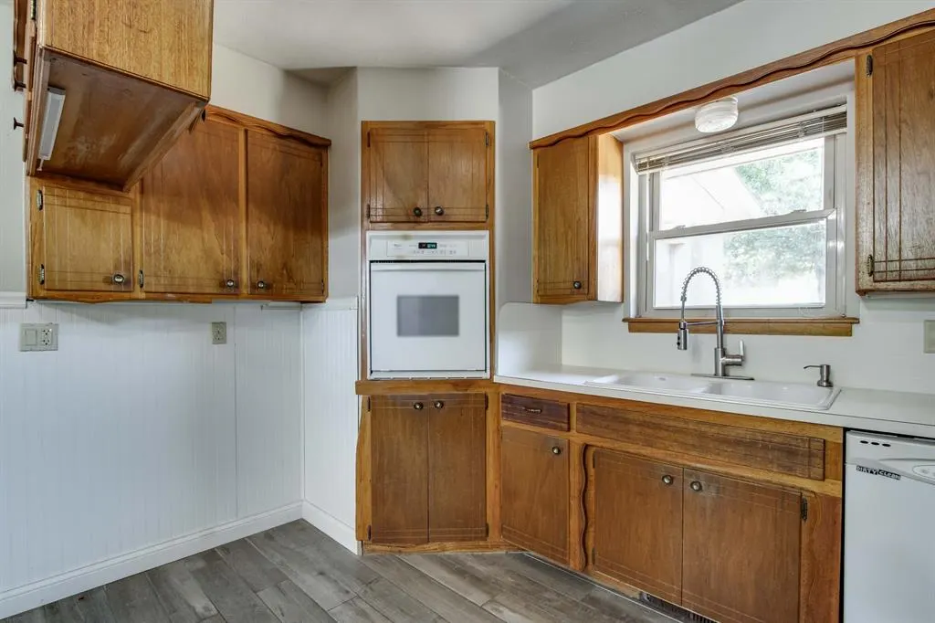 Photo 17 — 1301 Queensboro Place, Yukon, OK 73099
