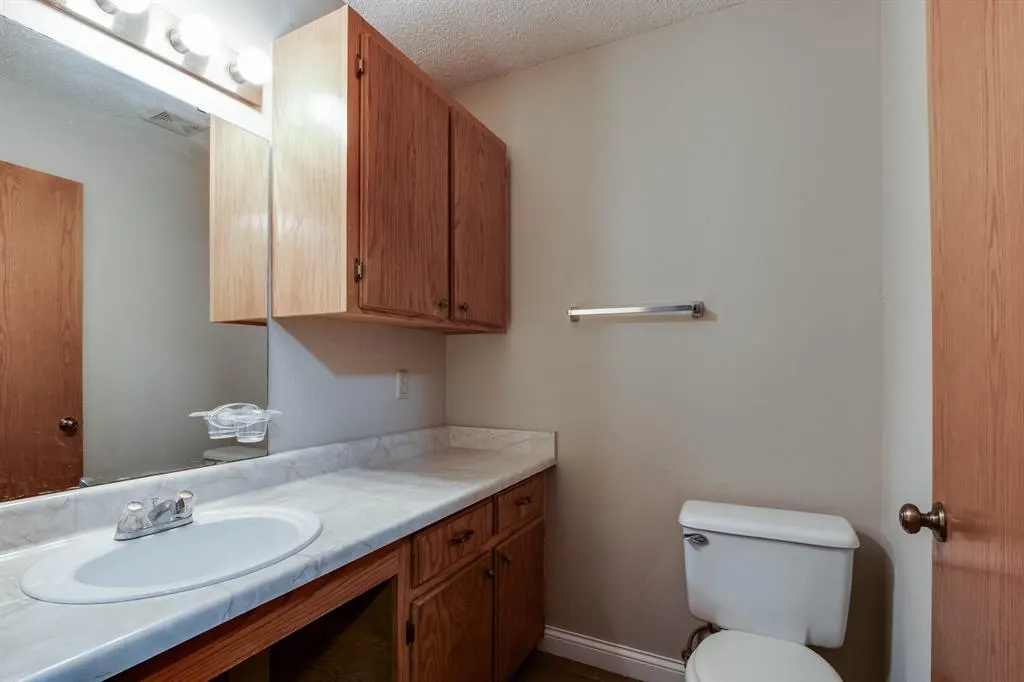 Photo 49 — 1301 Queensboro Place, Yukon, OK 73099
