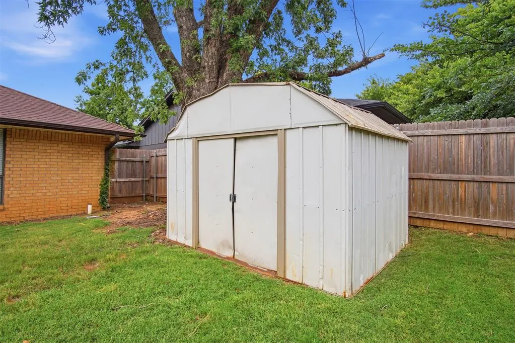 Photo 24 — 2412 Apple Way, Edmond, OK 73013