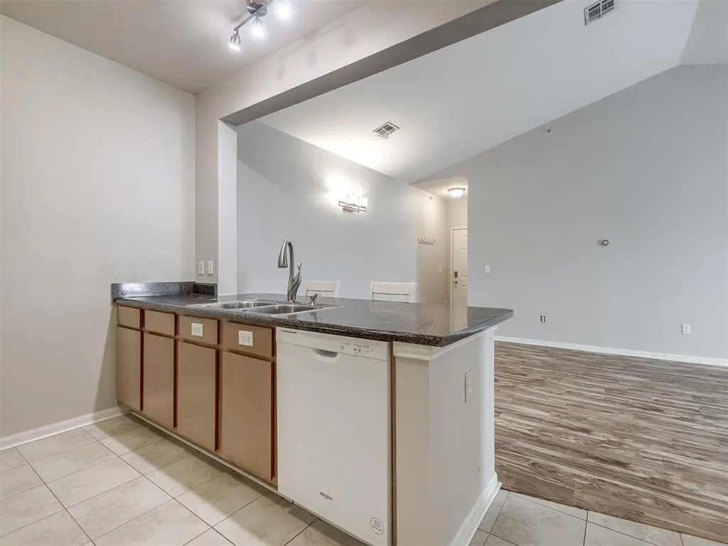 Photo 13 — 2200 Classen Boulevard 14-133, Norman, OK 73071