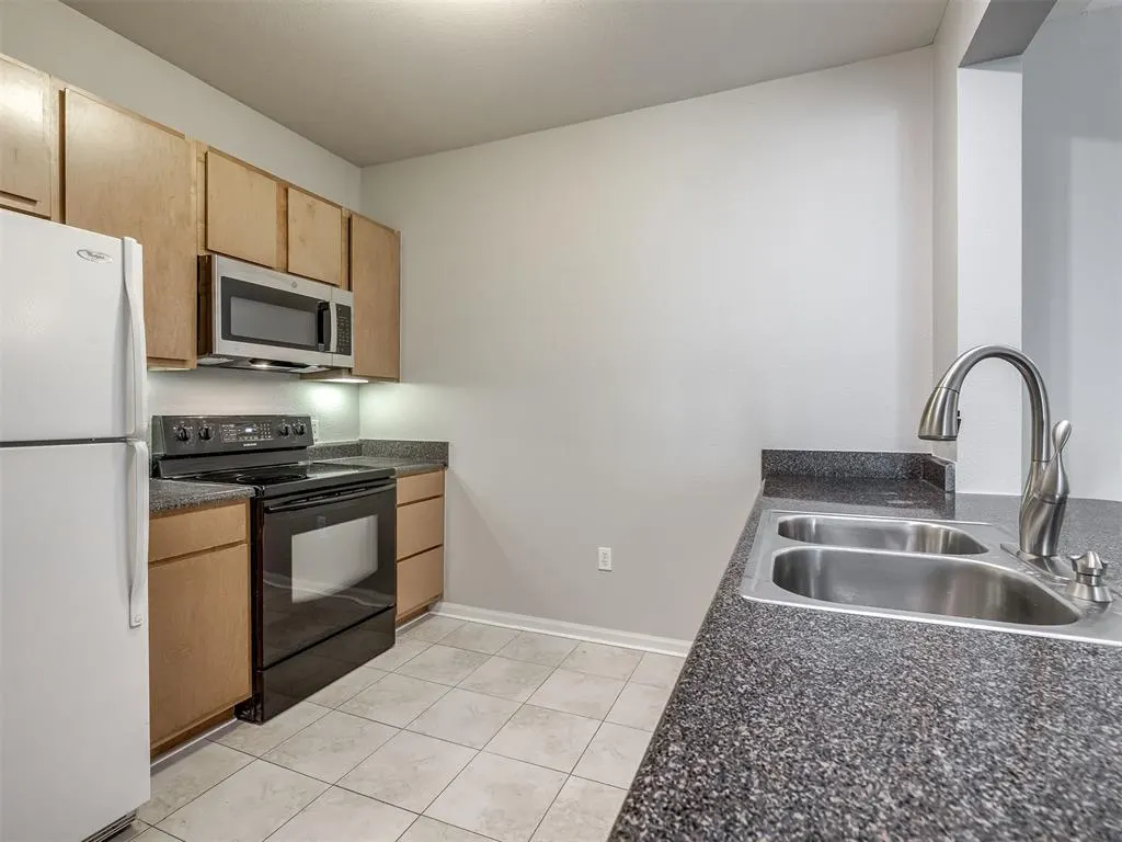 Photo 14 — 2200 Classen Boulevard 14-133, Norman, OK 73071