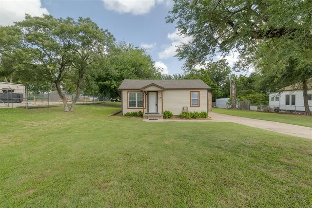 Photo 2 — 5821 NW 29th Street, Oklahoma City, OK 73127