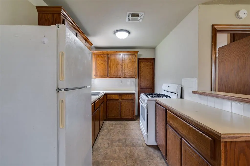Photo 11 — 5821 NW 29th Street, Oklahoma City, OK 73127
