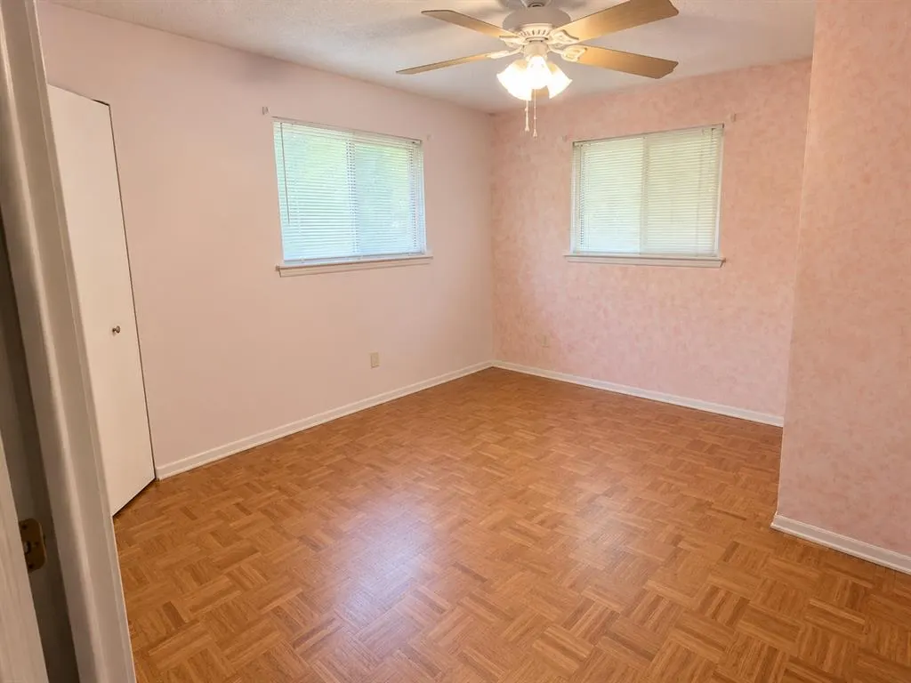 Photo 9 — 615 W 1st Street, Edmond, OK 73003