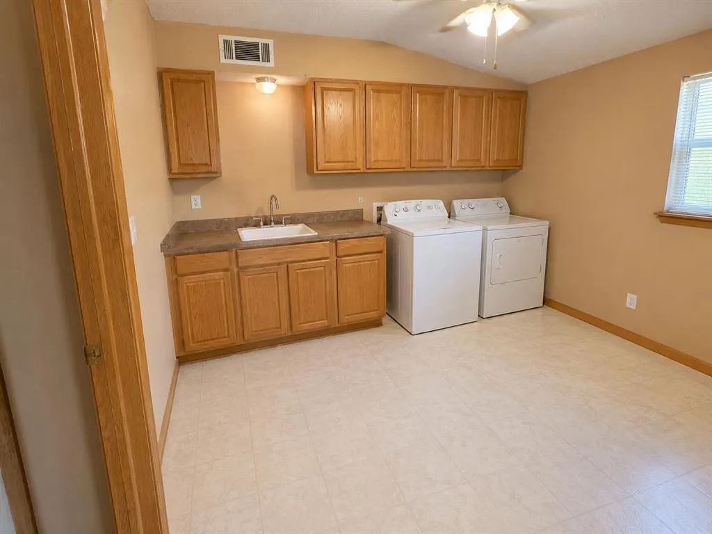Photo 10 — 615 W 1st Street, Edmond, OK 73003