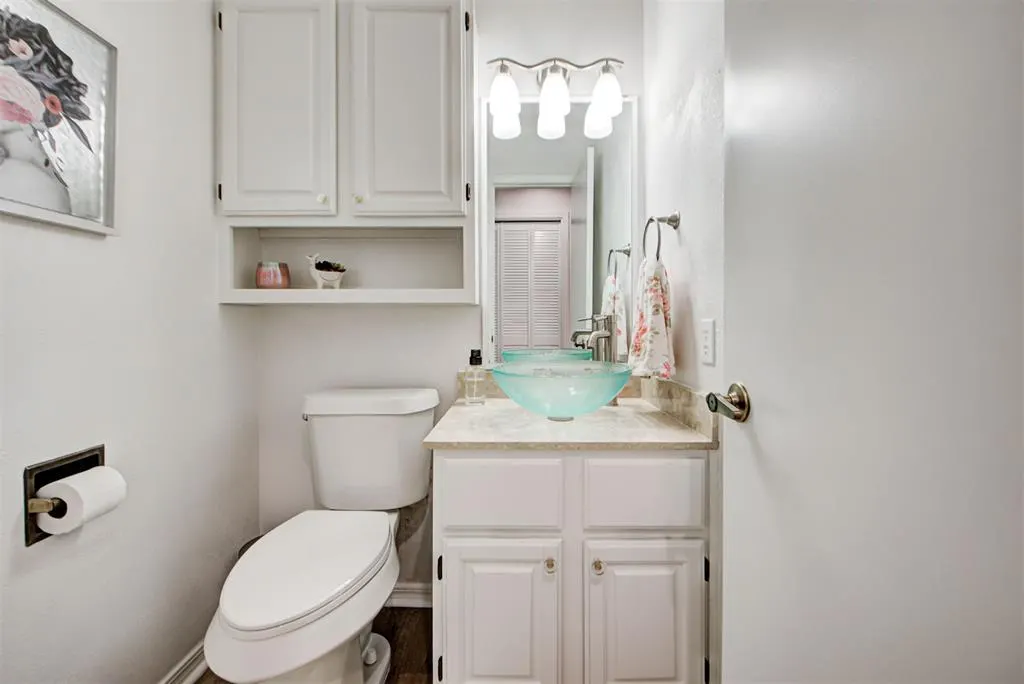 Photo 18 — 11819 Red Oak Way, Oklahoma City, OK 73162