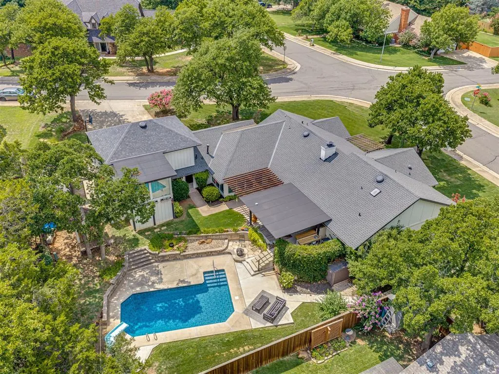 Front exterior — 800 Rock Hollow Road, Edmond, OK 73034