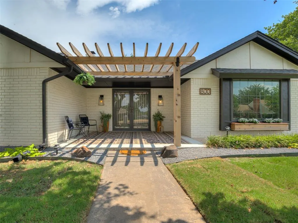 Photo 3 — 800 Rock Hollow Road, Edmond, OK 73034