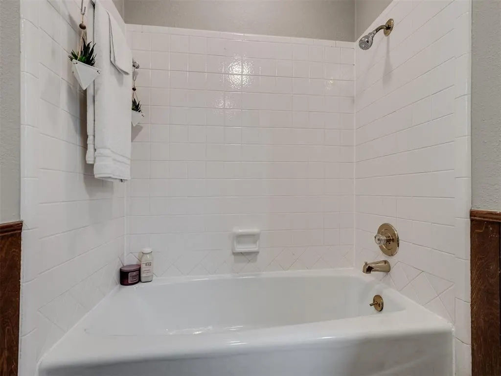Photo 19 — 800 Rock Hollow Road, Edmond, OK 73034