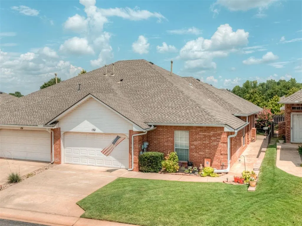 Front exterior — 509 S Santa Fe Avenue 152, Edmond, OK 73003