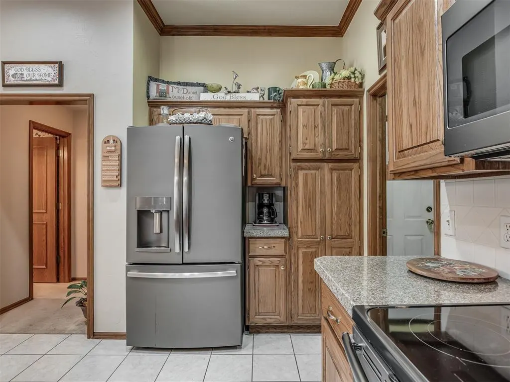 Photo 10 — 509 S Santa Fe Avenue 152, Edmond, OK 73003