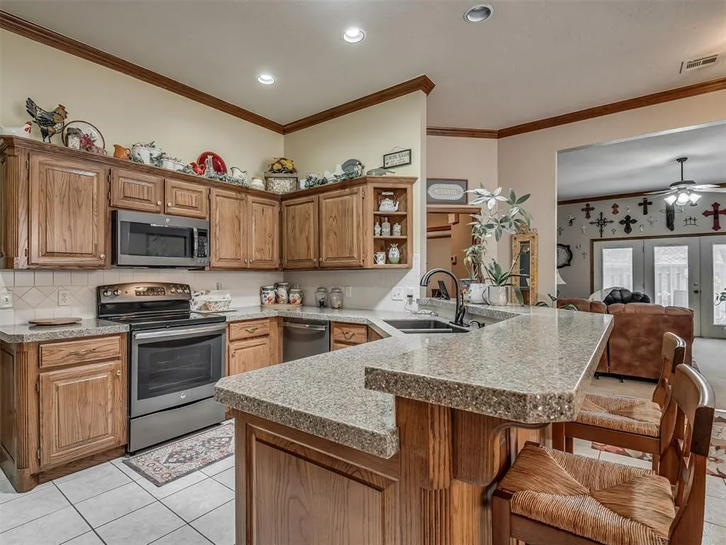 Photo 11 — 509 S Santa Fe Avenue 152, Edmond, OK 73003