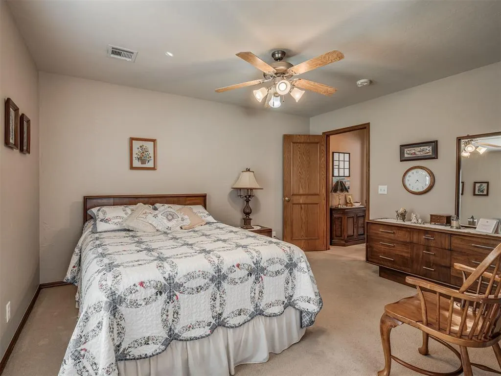 Photo 23 — 509 S Santa Fe Avenue 152, Edmond, OK 73003