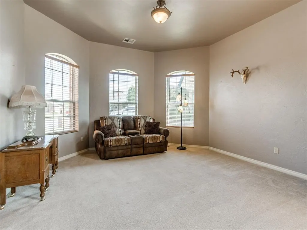 Photo 11 — 9104 SW 26th Street, Oklahoma City, OK 73128