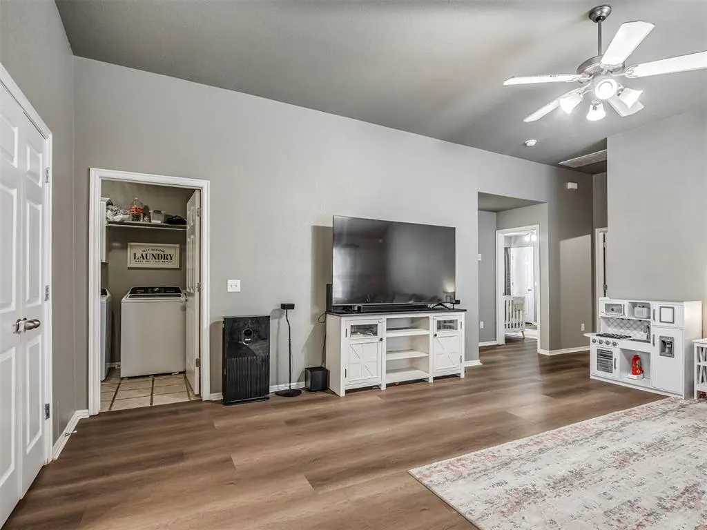 Photo 8 — 500 SW 38th Terrace, Oklahoma City, OK 73160