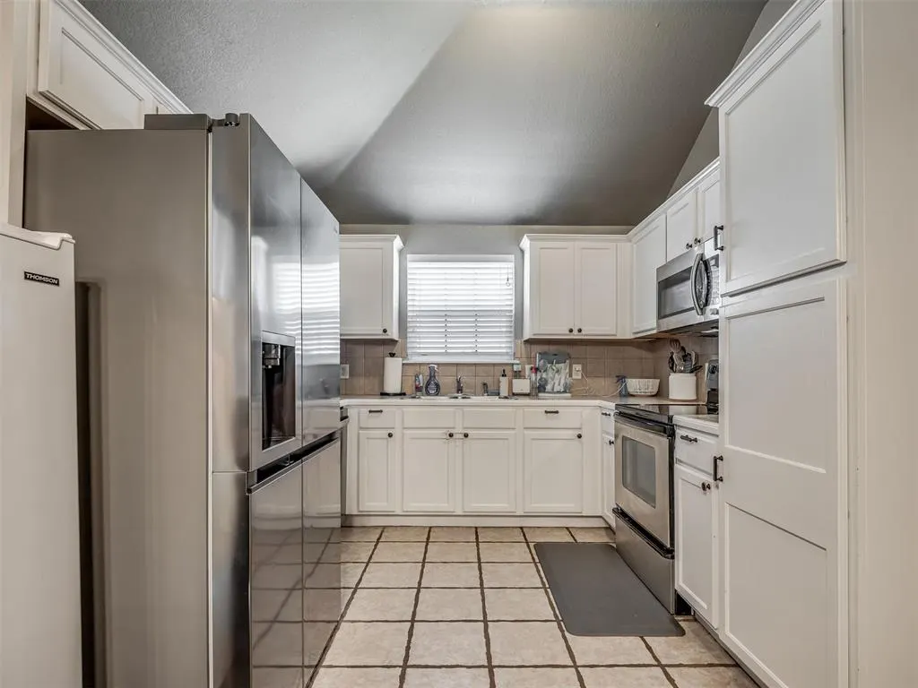 Photo 12 — 500 SW 38th Terrace, Oklahoma City, OK 73160