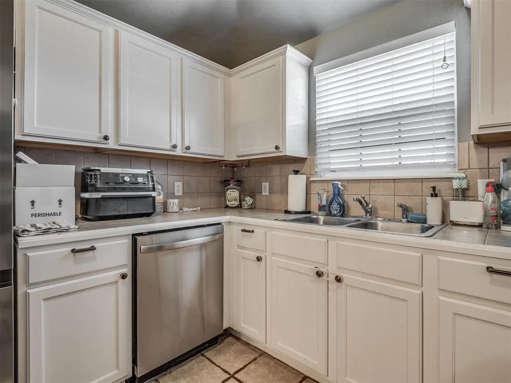 Photo 15 — 500 SW 38th Terrace, Oklahoma City, OK 73160