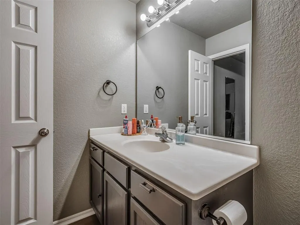 Photo 27 — 500 SW 38th Terrace, Oklahoma City, OK 73160