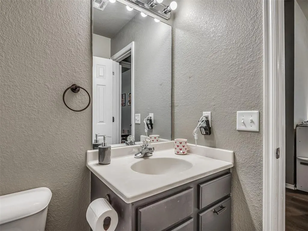 Photo 33 — 500 SW 38th Terrace, Oklahoma City, OK 73160