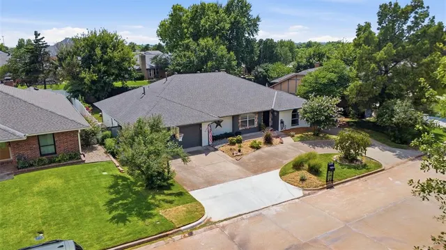Photo 3 — 4400 Saint Patrick Drive, Oklahoma City, OK 73120