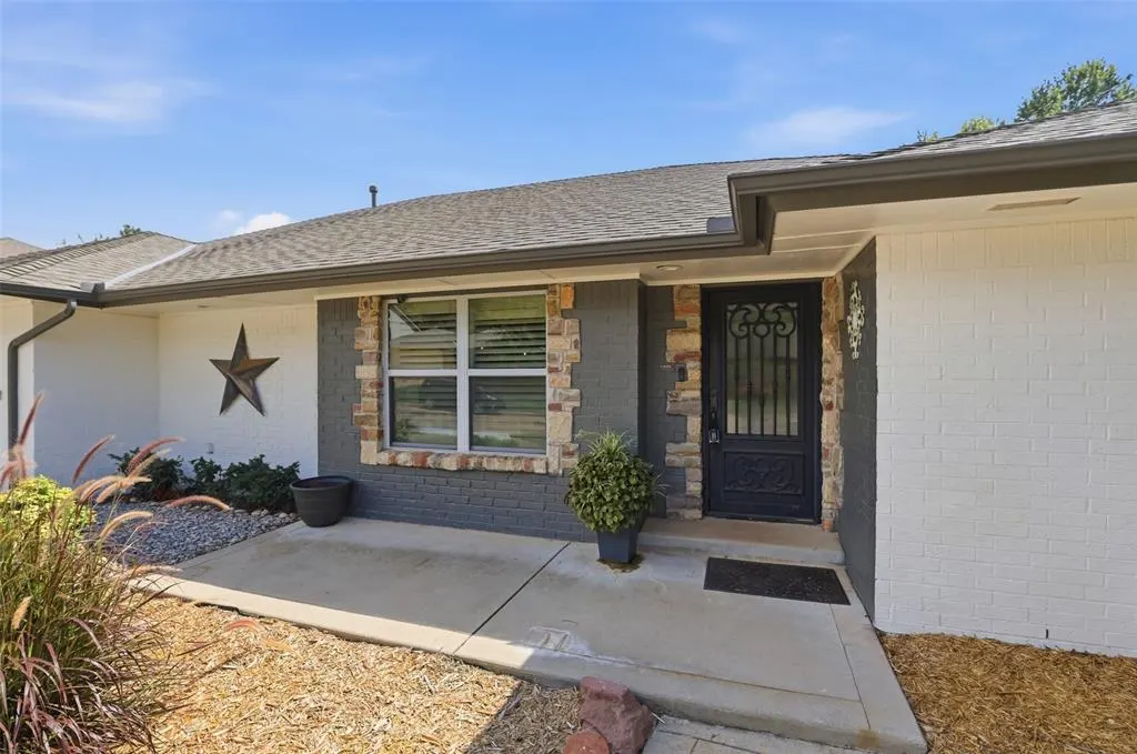 Photo 6 — 4400 Saint Patrick Drive, Oklahoma City, OK 73120