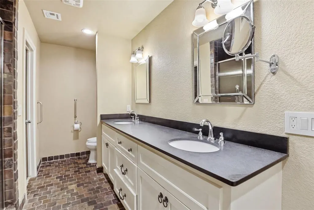 Photo 20 — 4400 Saint Patrick Drive, Oklahoma City, OK 73120