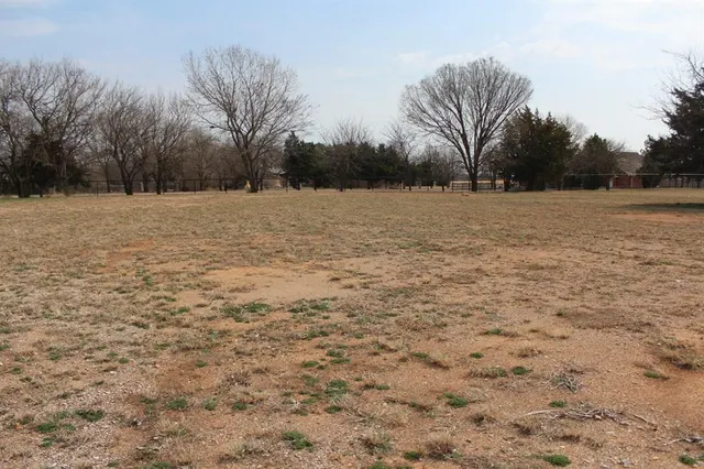 Photo 2 — 18477 320th Street, Norman, OK 73072