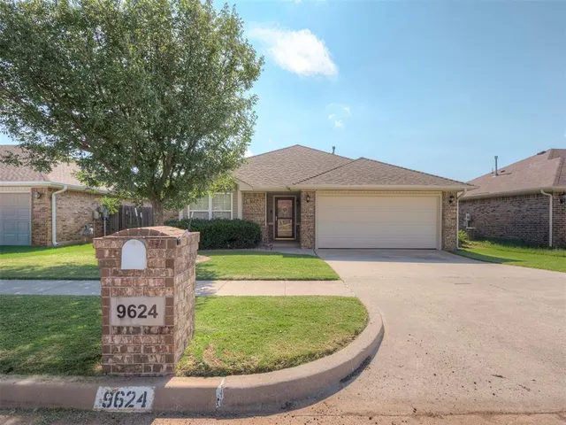 Photo 2 — 9624 Kylie Drive, Oklahoma City, OK 73160