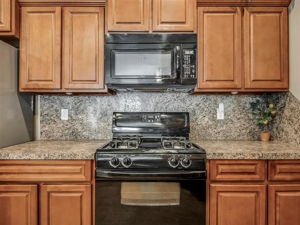 Photo 14 — 9624 Kylie Drive, Oklahoma City, OK 73160