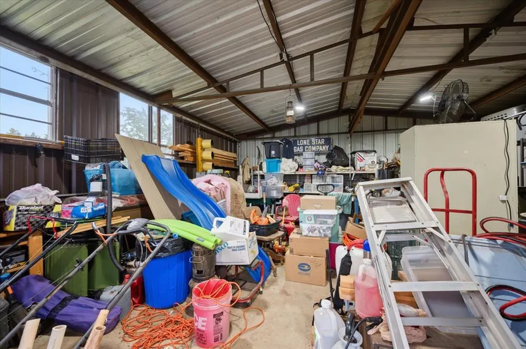 Photo 42 — 1411 14th Street, Maysville, OK 73057