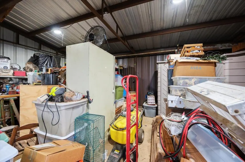 Photo 43 — 1411 14th Street, Maysville, OK 73057