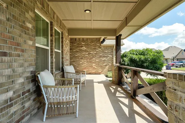 Photo 4 — 409 Tralee Lane, Yukon, OK 73099