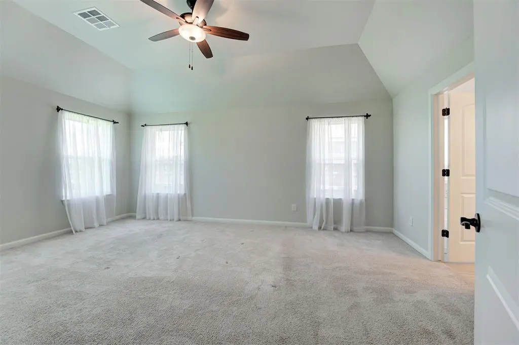 Photo 22 — 409 Tralee Lane, Yukon, OK 73099