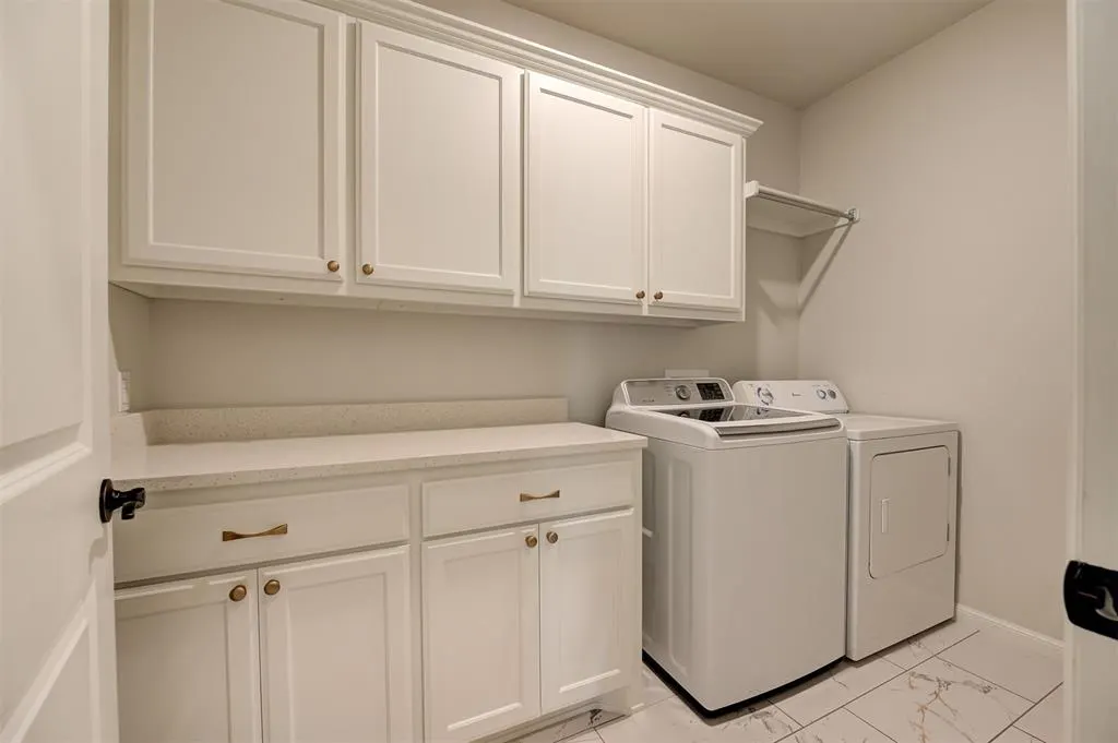 Photo 32 — 409 Tralee Lane, Yukon, OK 73099